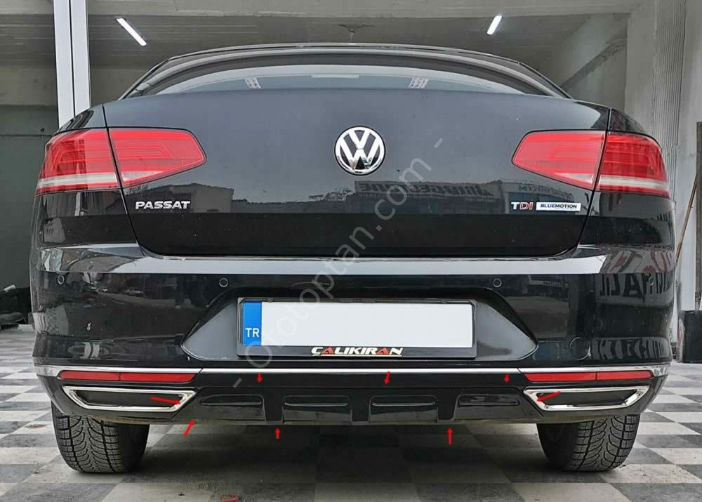 Volkswagen Passat B8 Arka Tampon Difüzörü
