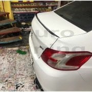 Parlak Siyah Spoyler, Universal Spoyler, Sivri Uç Spoyler